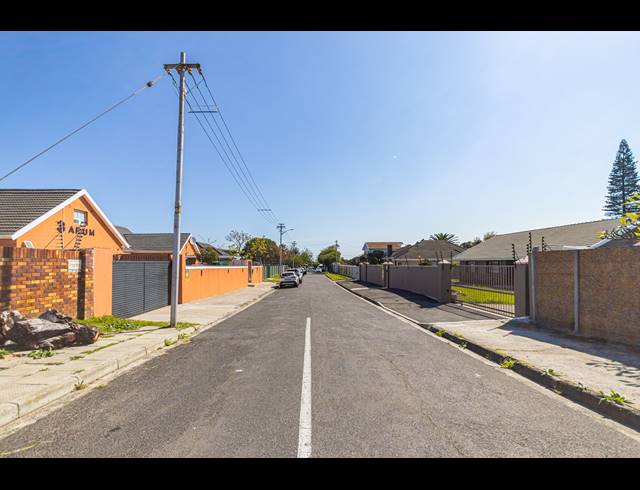3 BEDROOM FREESTANDING FOR SALE IN MILNERTON CENTRAL